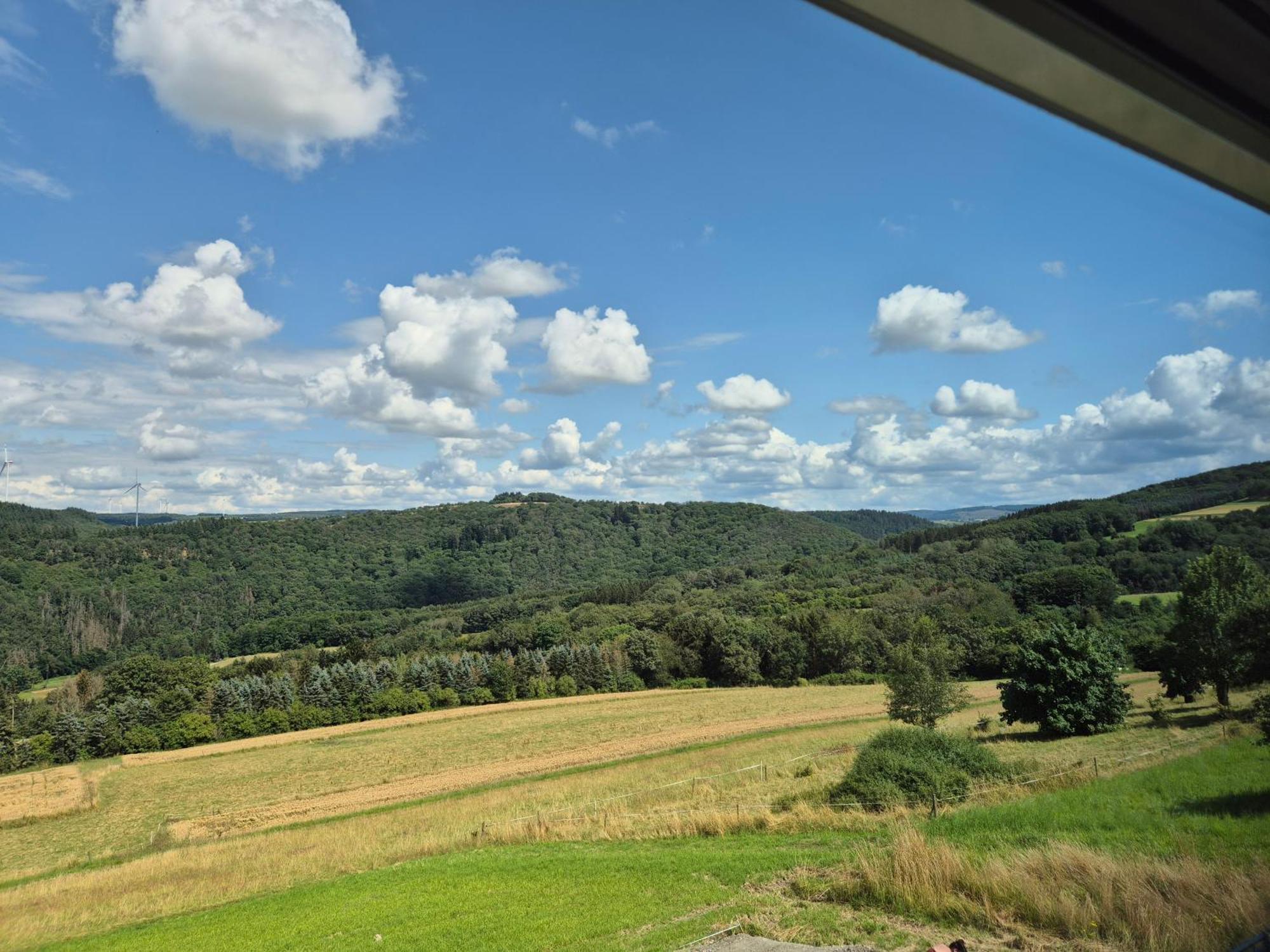 Serenity Vista Retreat Bnb Bescheid Exterior foto