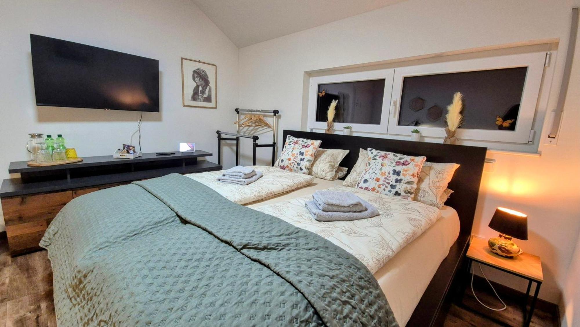 Serenity Vista Retreat Bnb Bescheid Exterior foto