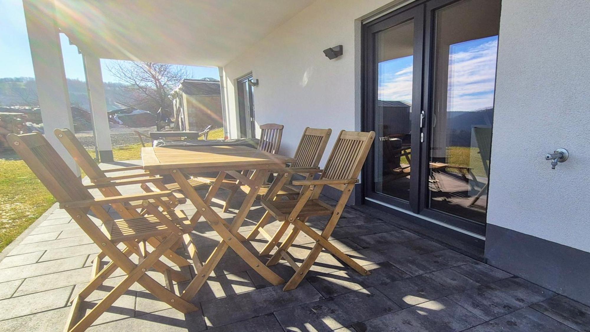 Serenity Vista Retreat Bnb Bescheid Exterior foto
